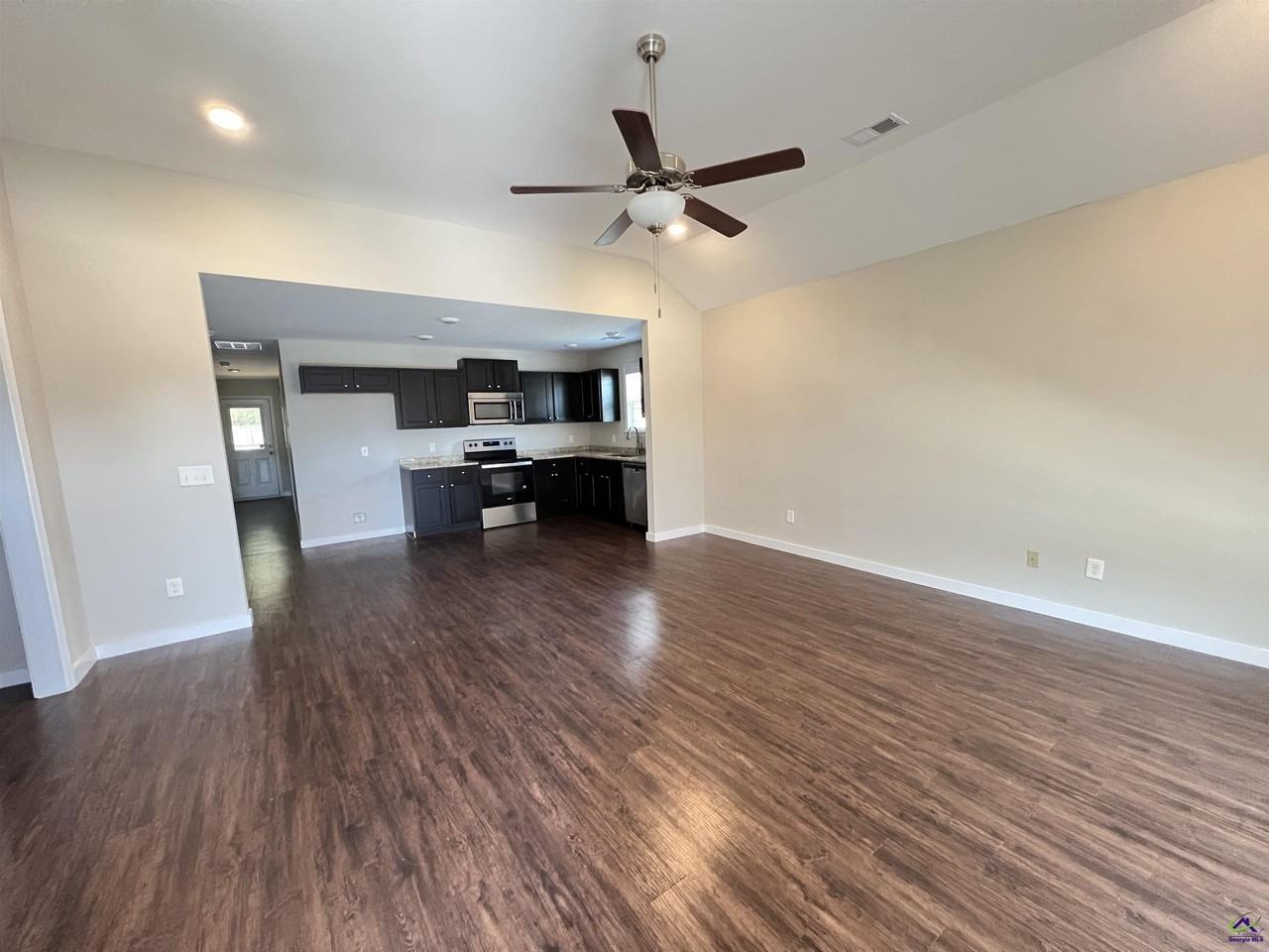 126 Jaybee Dr - Photo 2 of 17