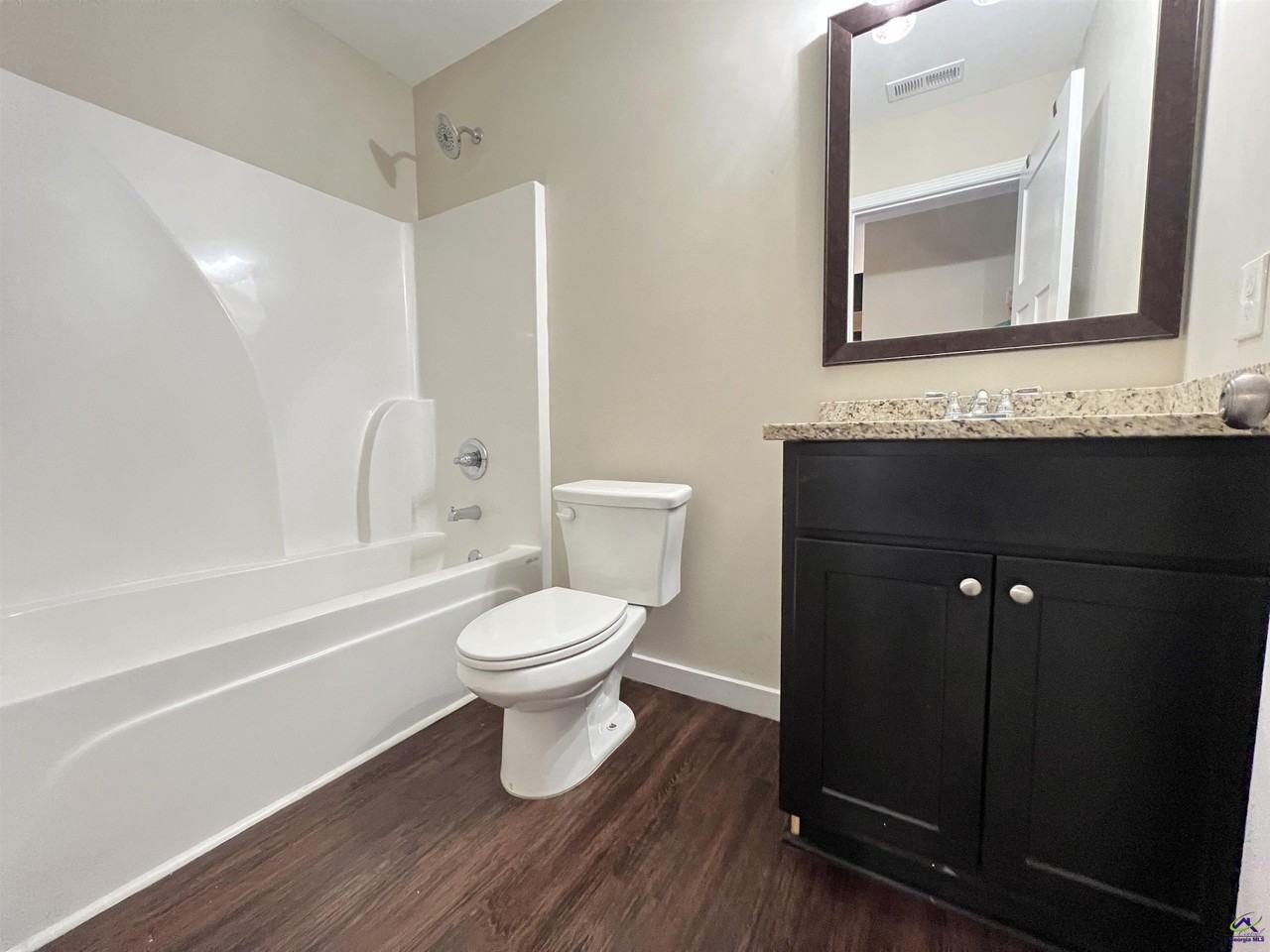 126 Jaybee Dr - Photo 5 of 17