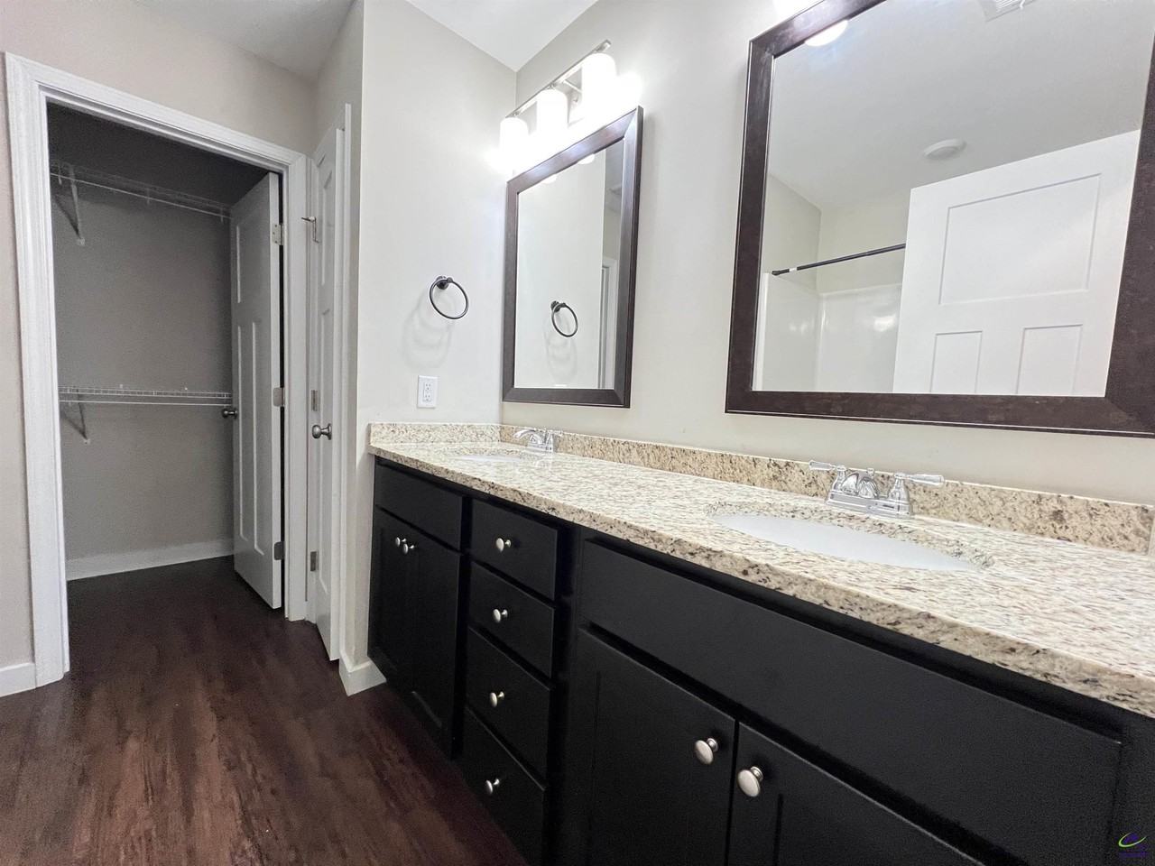 126 Jaybee Dr - Photo 7 of 17