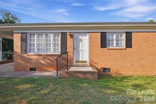 1019 Carmel Dr - Photo 1 of 1