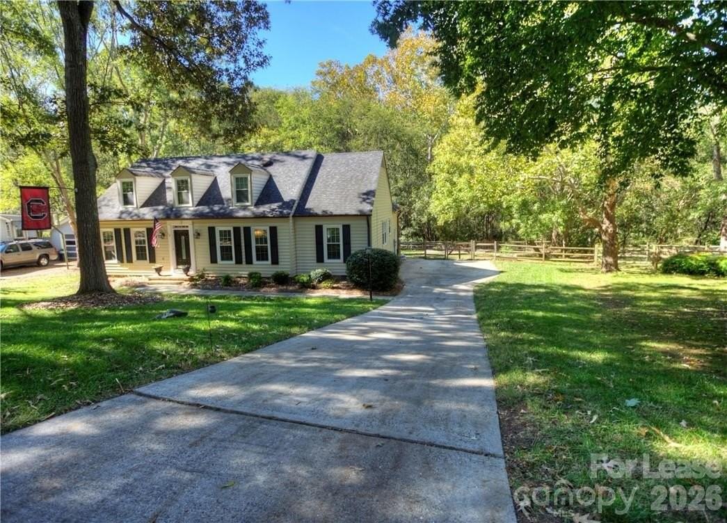 3806 Bridgewood Ln - Photo 2 of 25