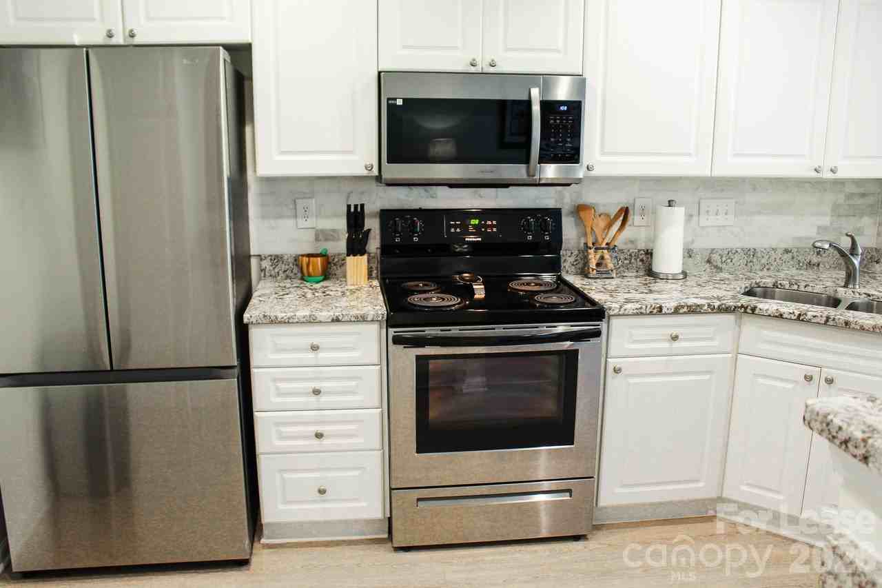 4564 Antelope Ln - Photo 5 of 23