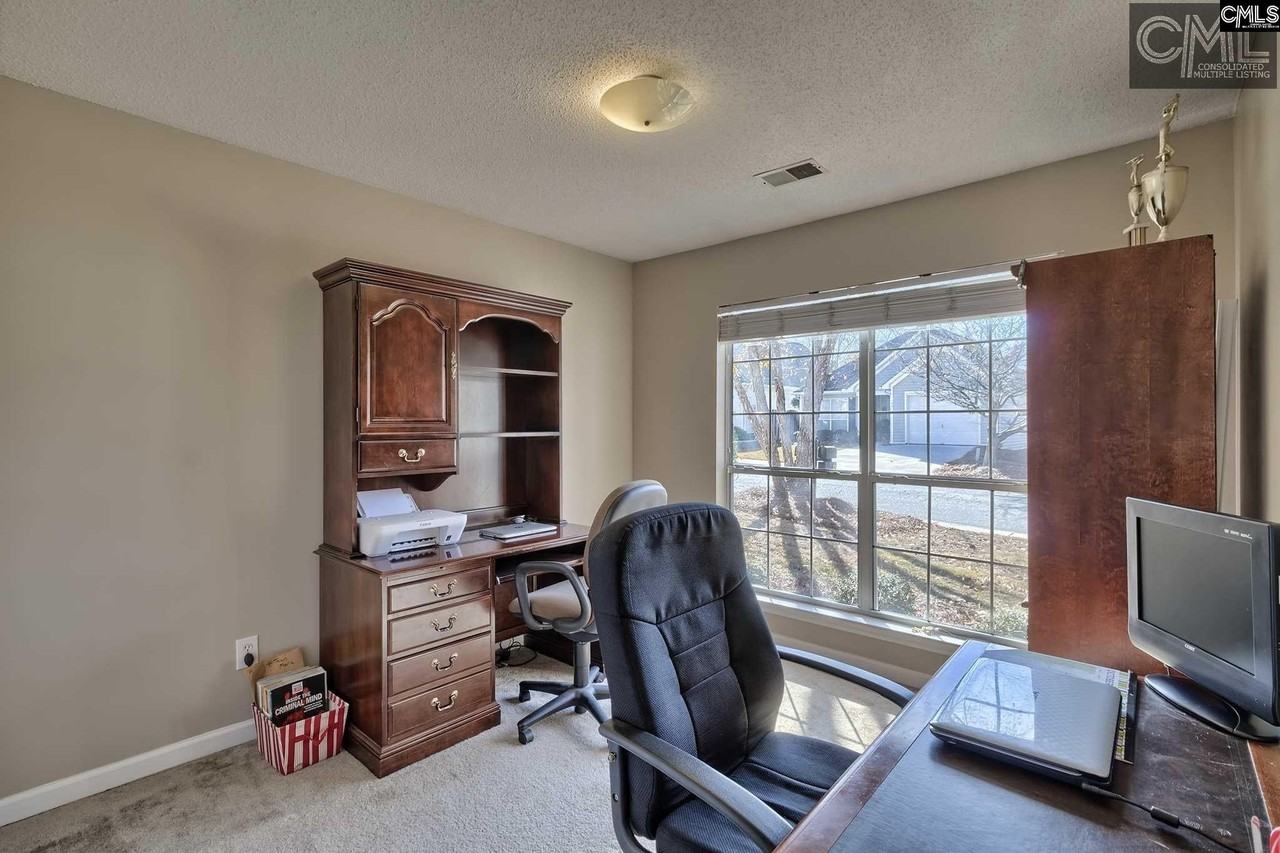 104 Clouser Dr - Photo 2 of 15