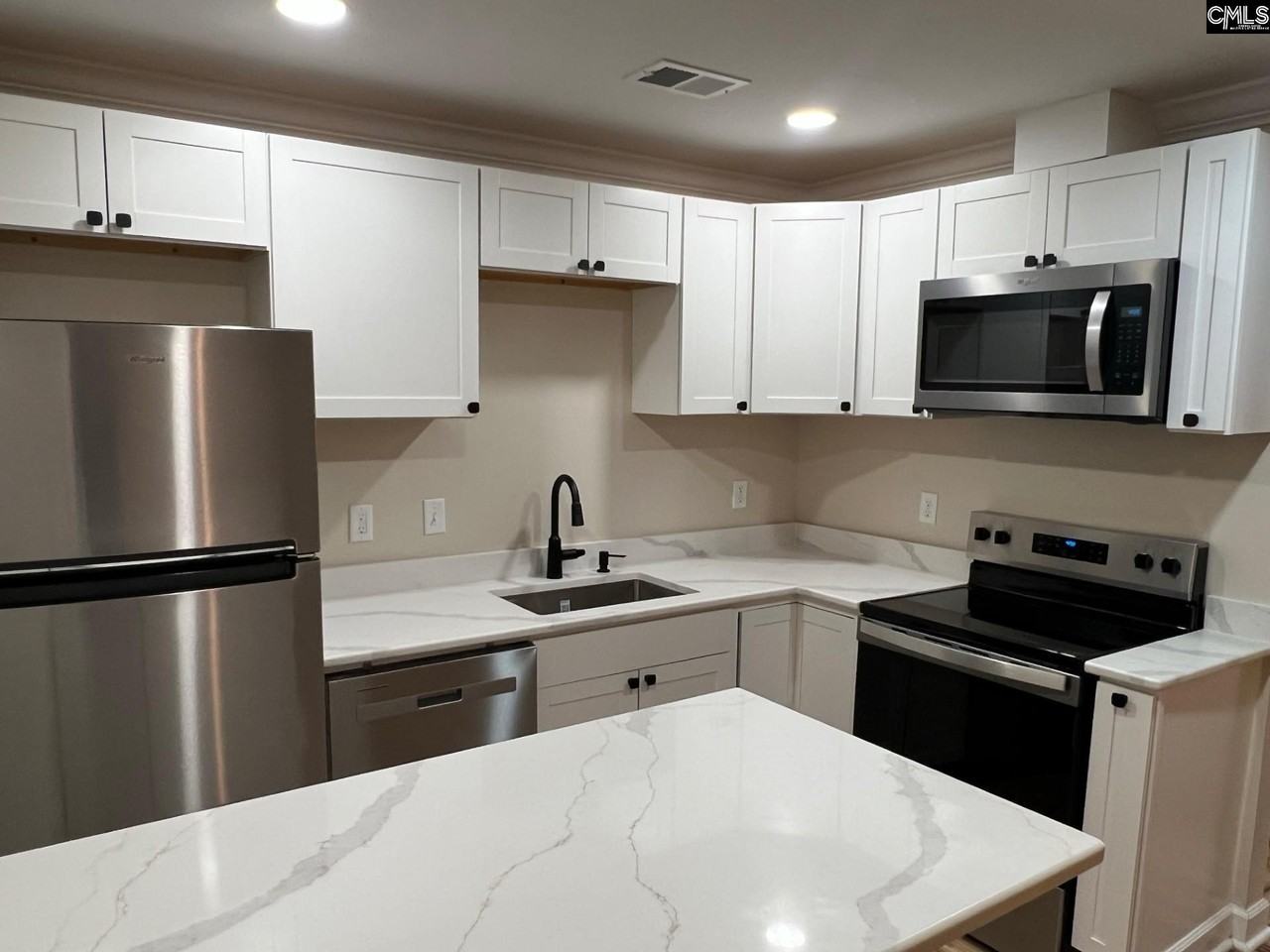 4608 Sheraton Rd - Photo 4 of 10