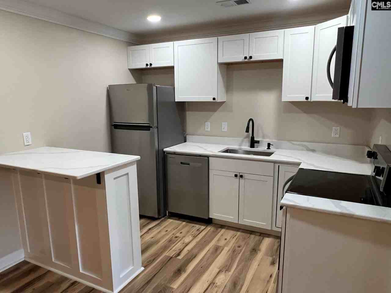 4608 Sheraton Rd - Photo 5 of 10