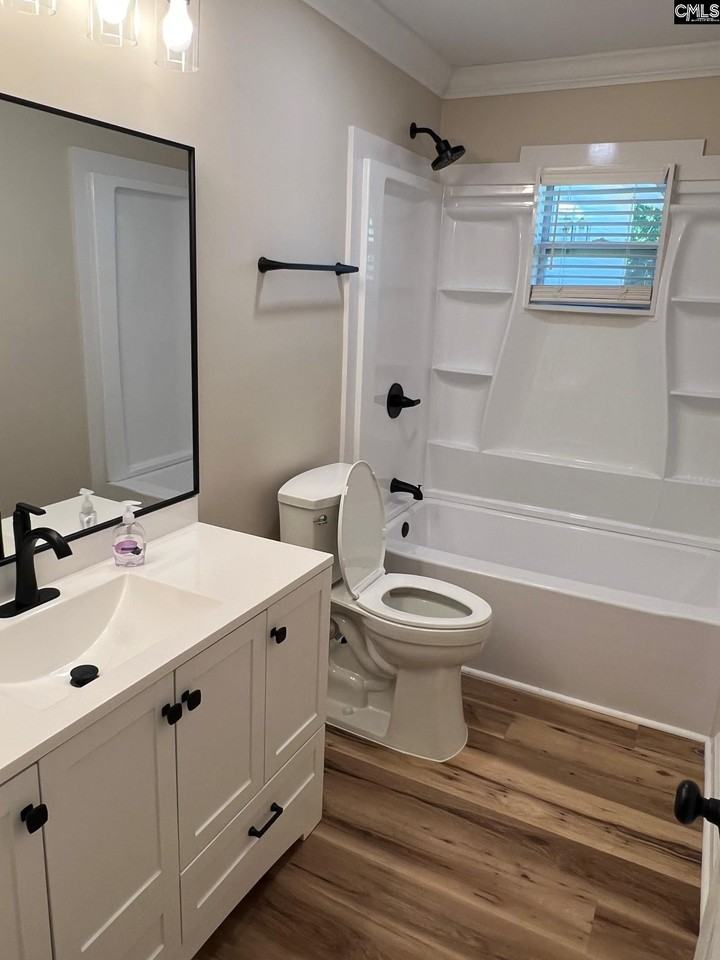 4608 Sheraton Rd - Photo 7 of 10