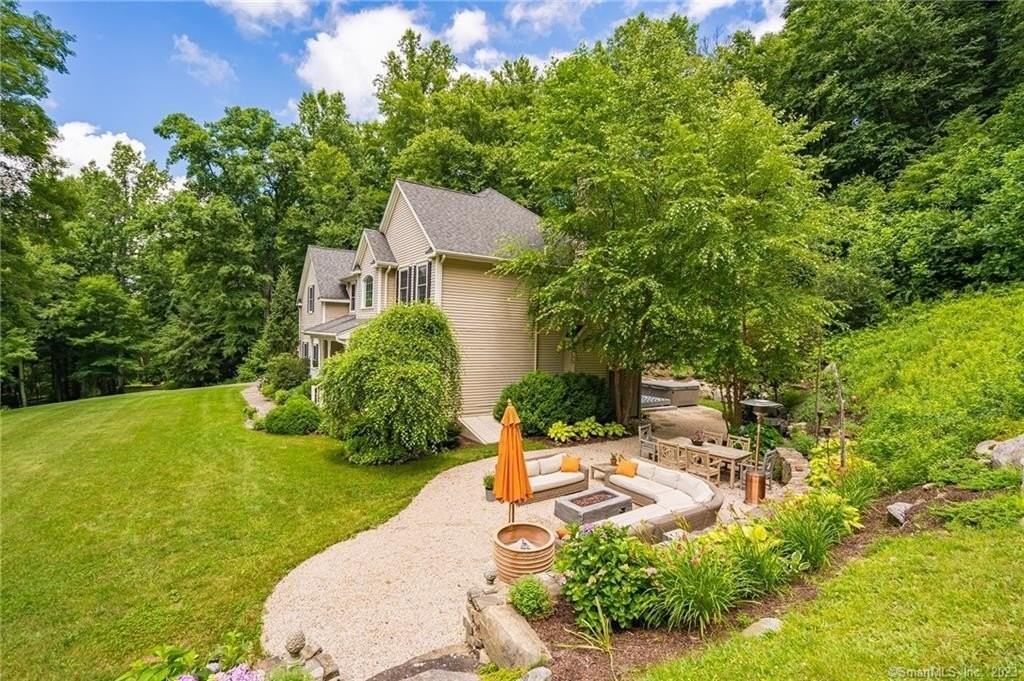 260 White Deer Rocks Rd - Photo 2 of 40