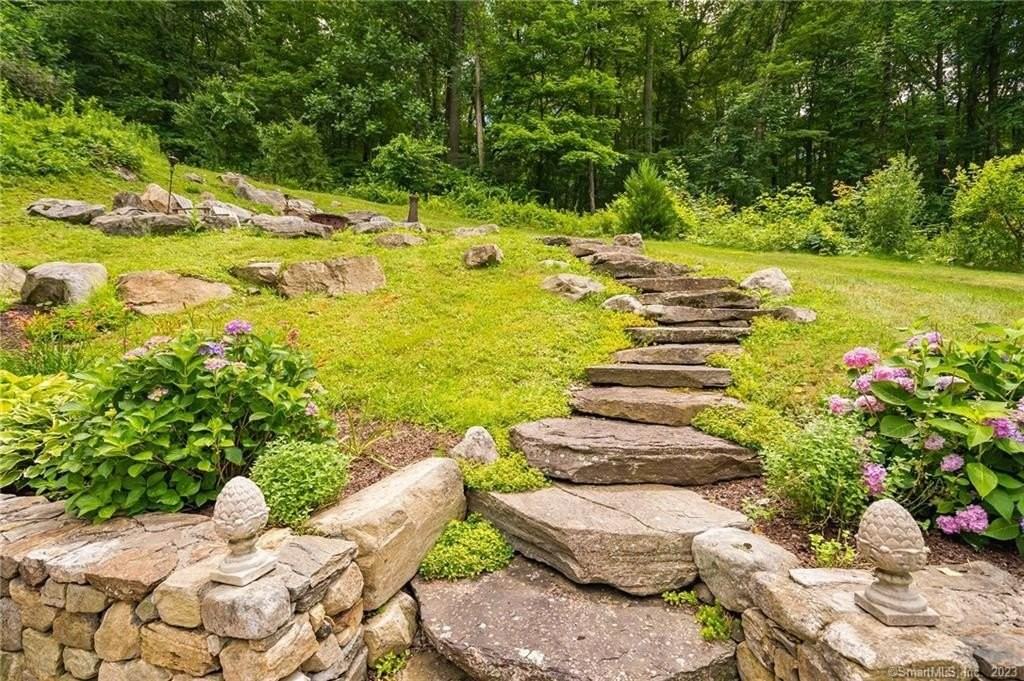 260 White Deer Rocks Rd - Photo 5 of 40