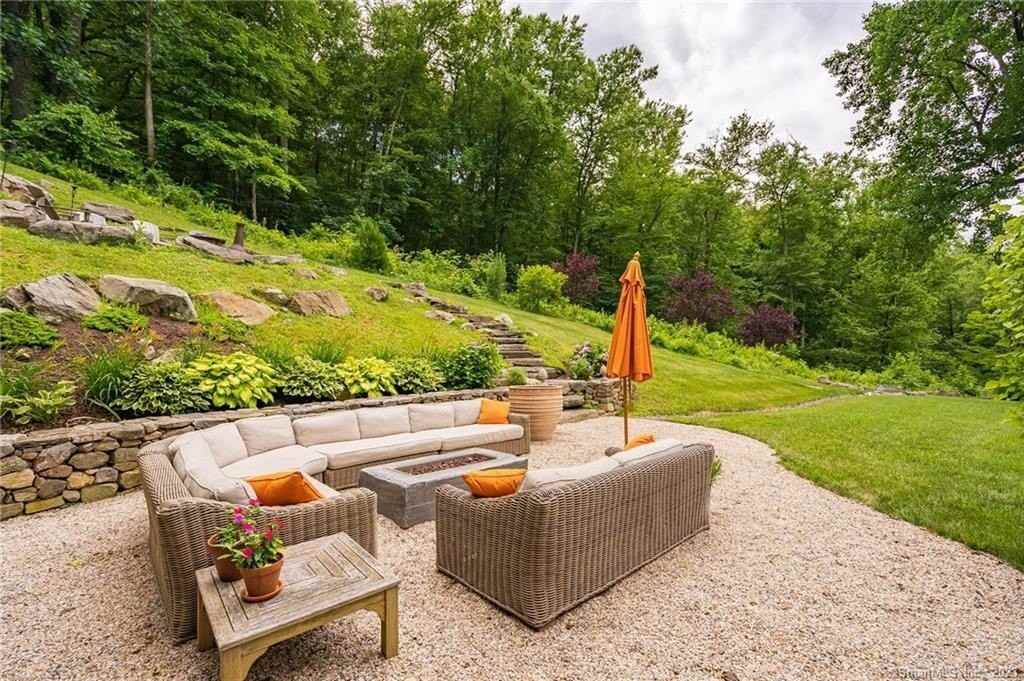 260 White Deer Rocks Rd - Photo 6 of 40