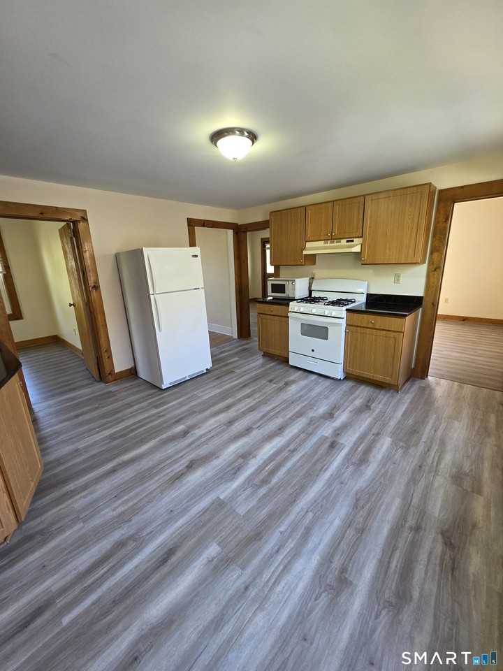 38 Bull Ave - Photo 2 of 11