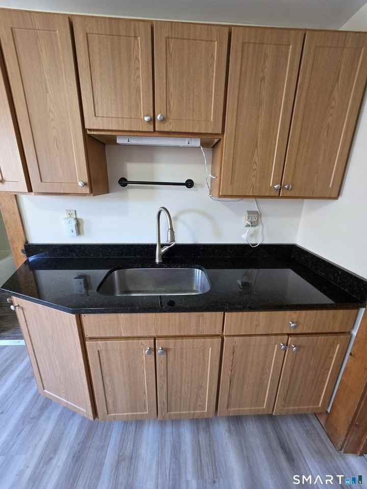 38 Bull Ave - Photo 4 of 11