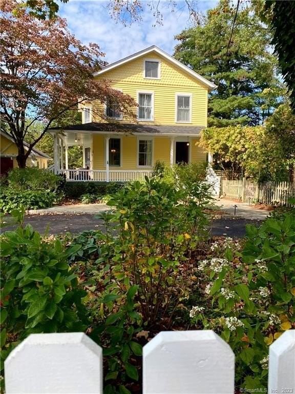 1975 Mill Plain Rd - Photo 2 of 33