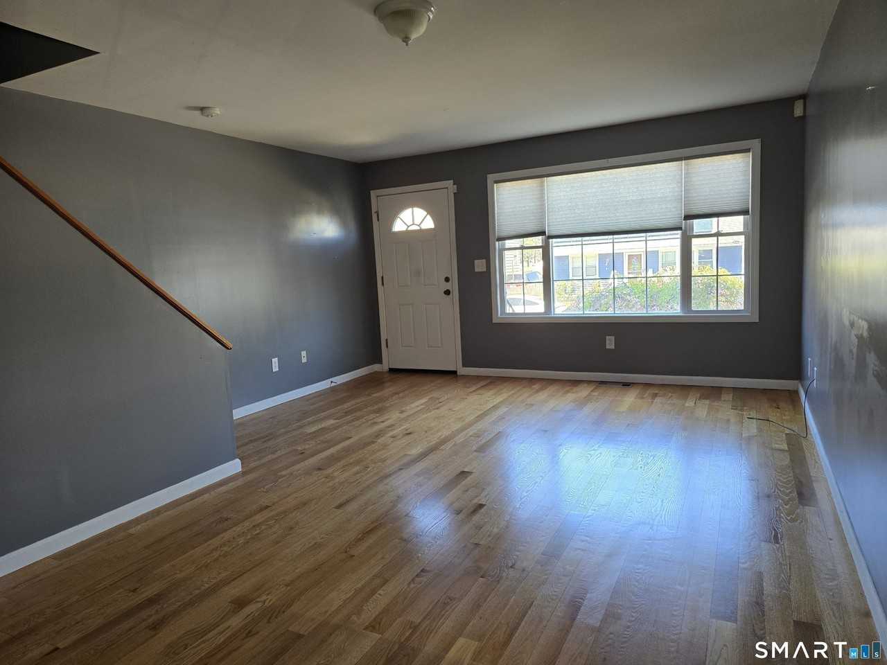 148 Granfield Ave - Photo 6 of 23