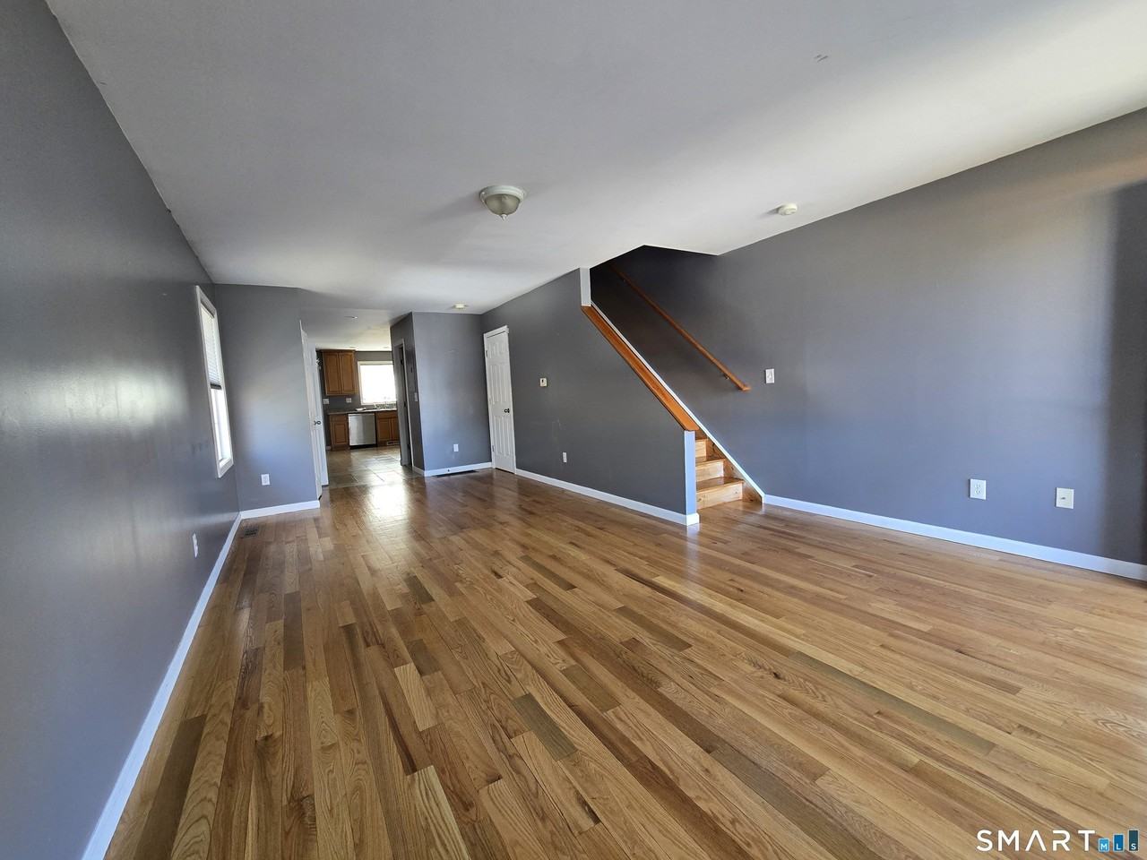 148 Granfield Ave - Photo 7 of 23