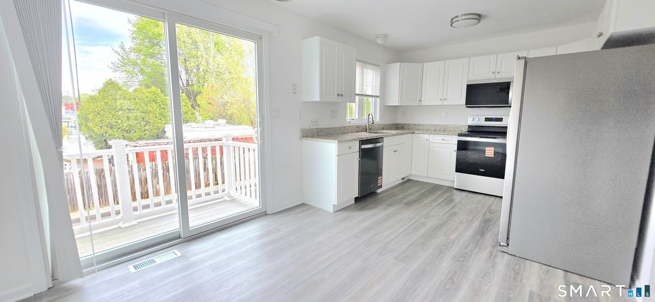 274 Bridgeport Ave - Photo 7 of 17