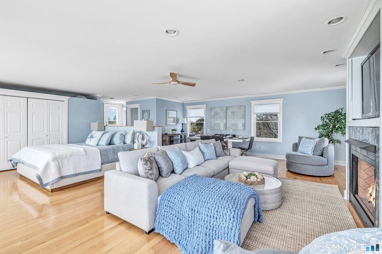 9 Stowe Ave - Photo 7 of 30