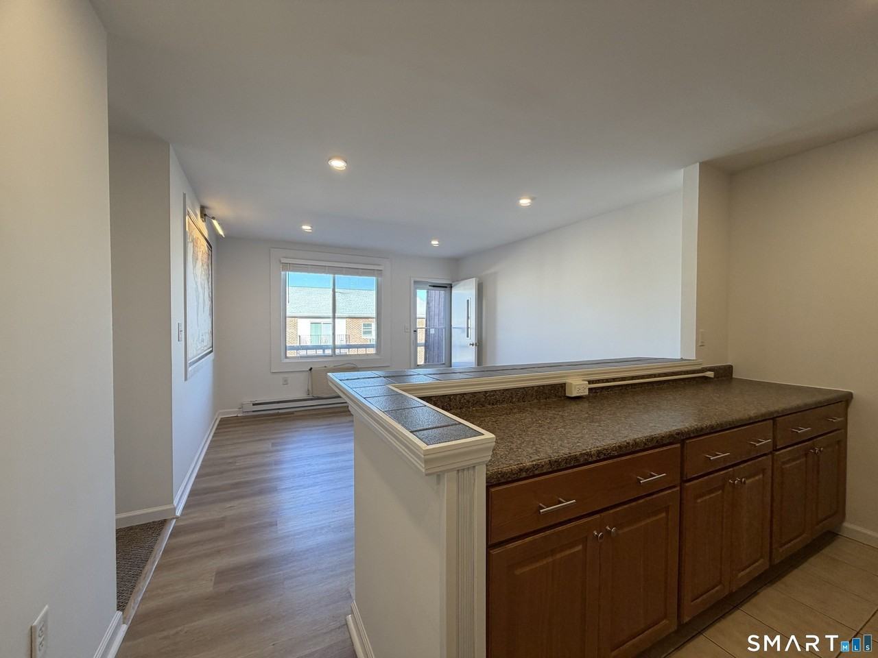 69 Cove Rd #B9 - Photo 3 of 17