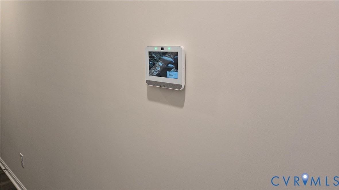 6013 Banyan Ln - Photo 3 of 25