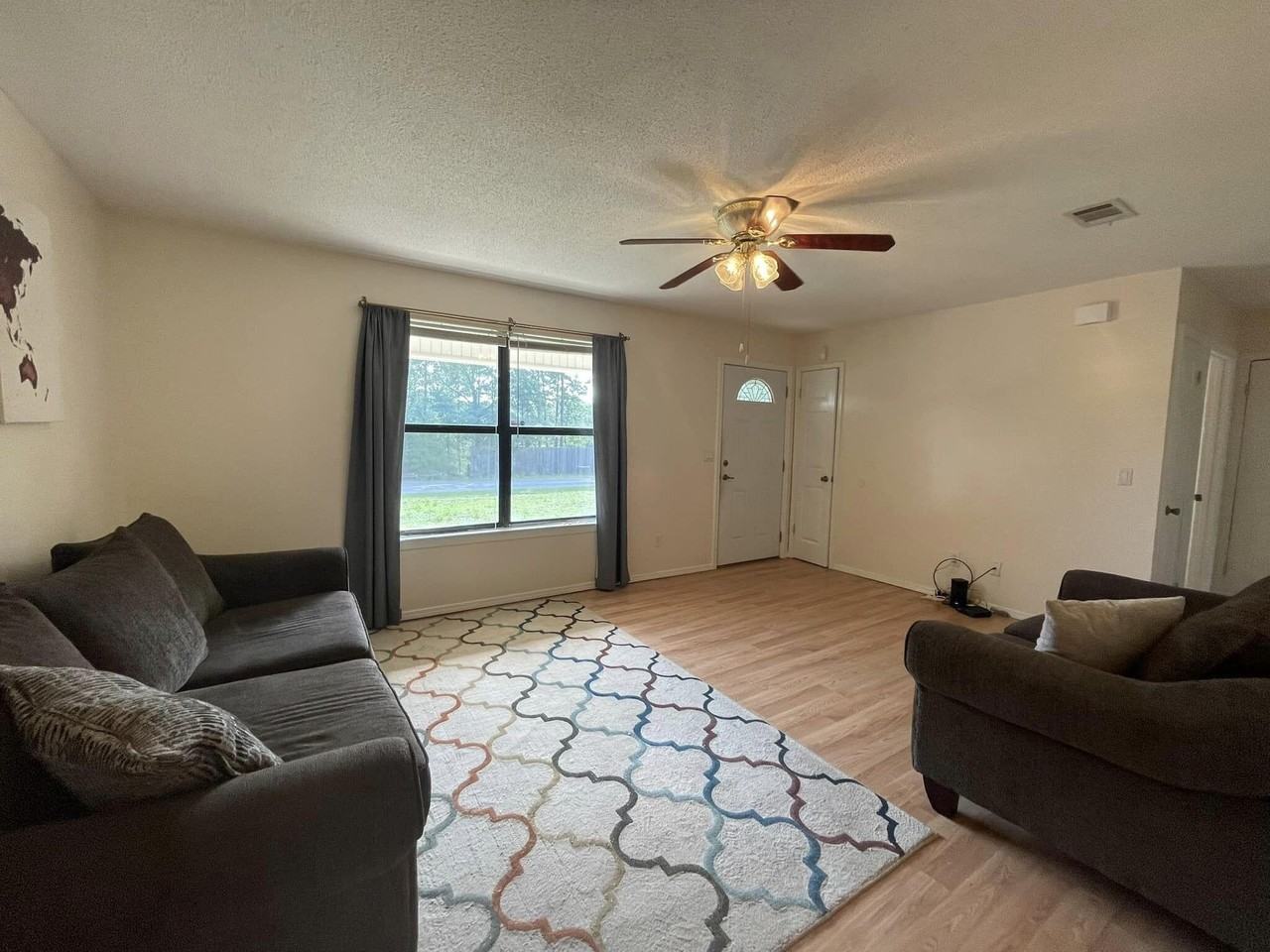 688 Roberts Dr - Photo 7 of 19