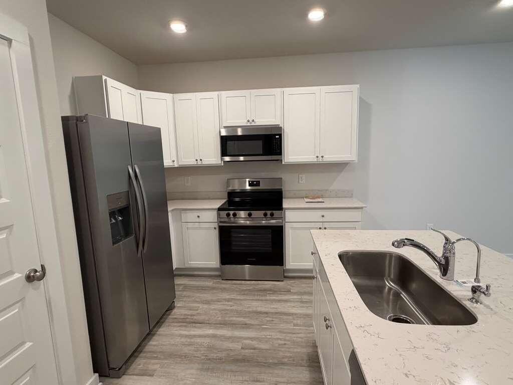 47 S Main Deck Dr - Photo 5 of 19