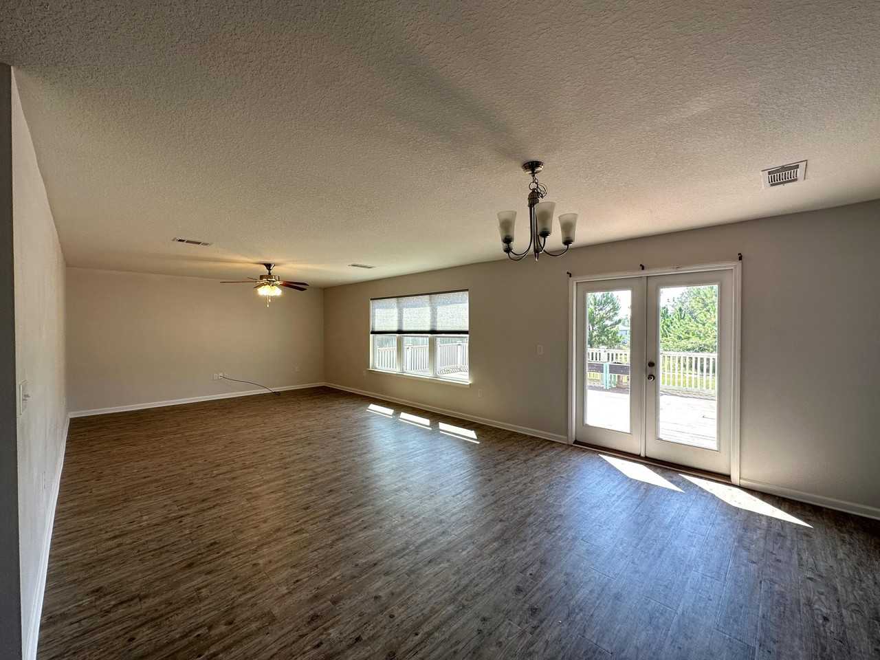 4920 Kensington Ln - Photo 6 of 24