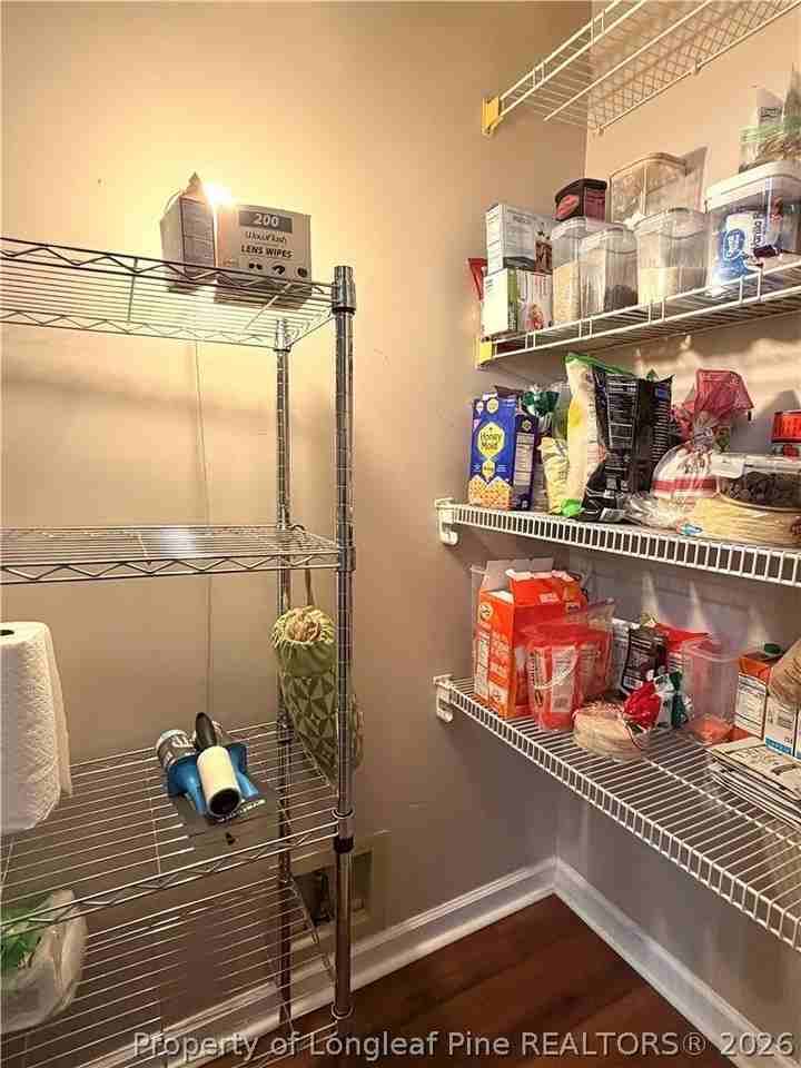 1030 Rim Rd - Photo 7 of 40