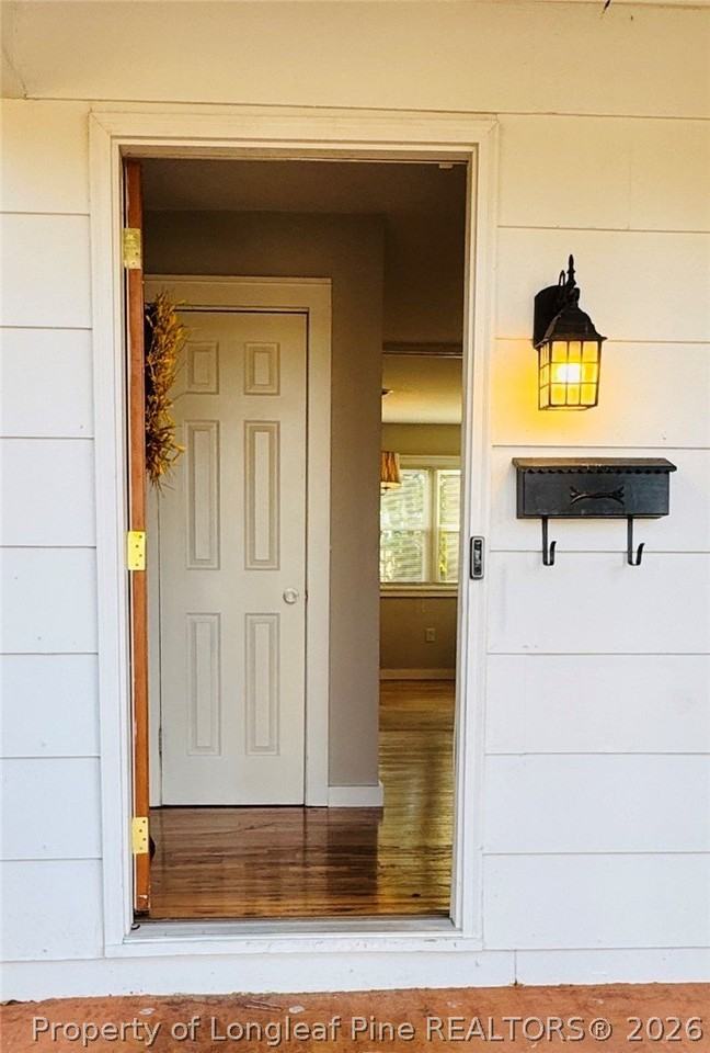 1625 Van Buren Ave - Photo 3 of 19