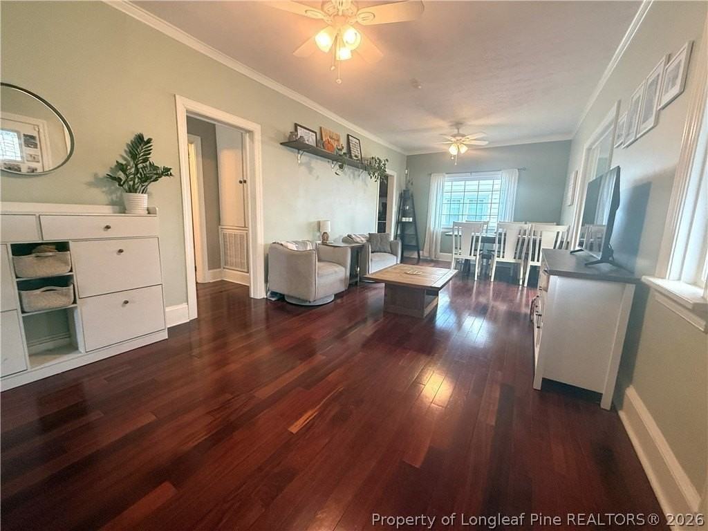 417 Park Ave - Photo 4 of 24