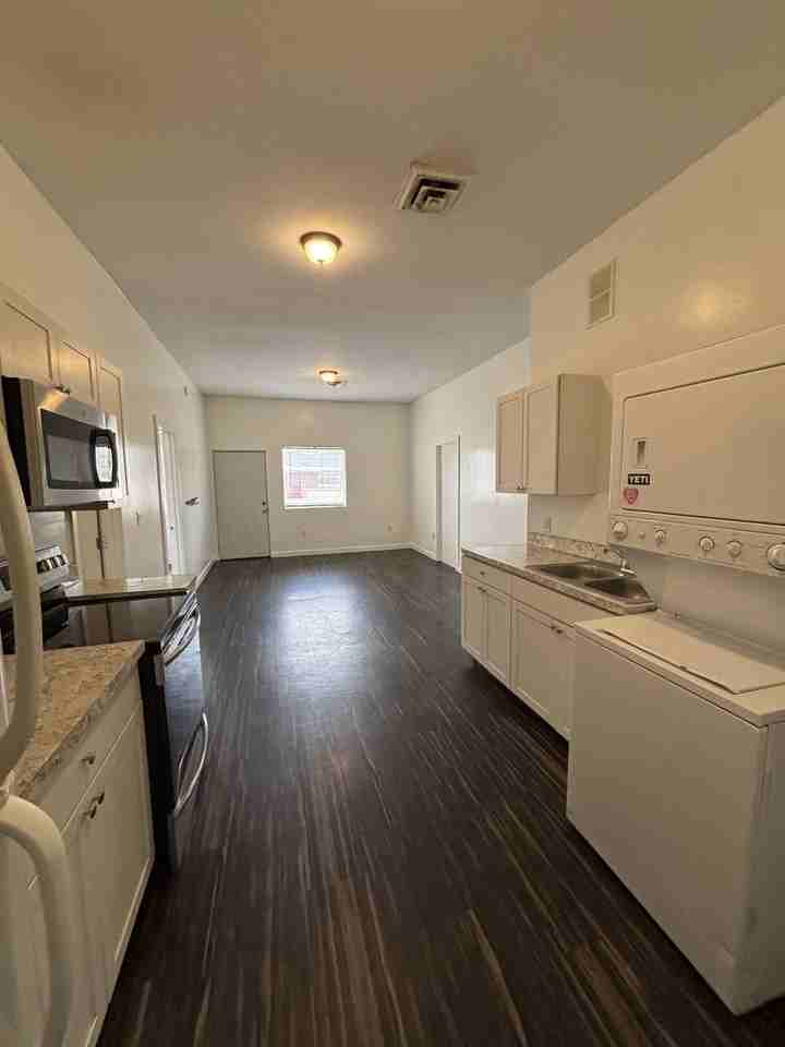 795 N Holmes Ave #795NHOLMES - Photo 4 of 5