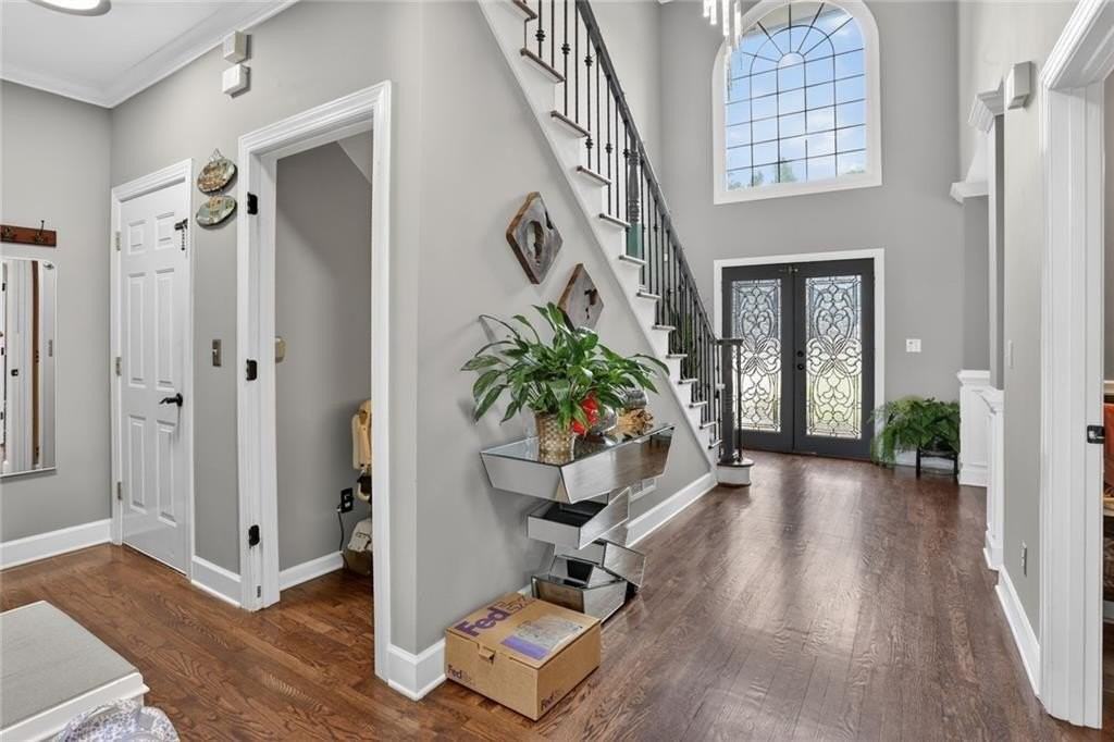 2502 Regency Lake Dr - Photo 3 of 42