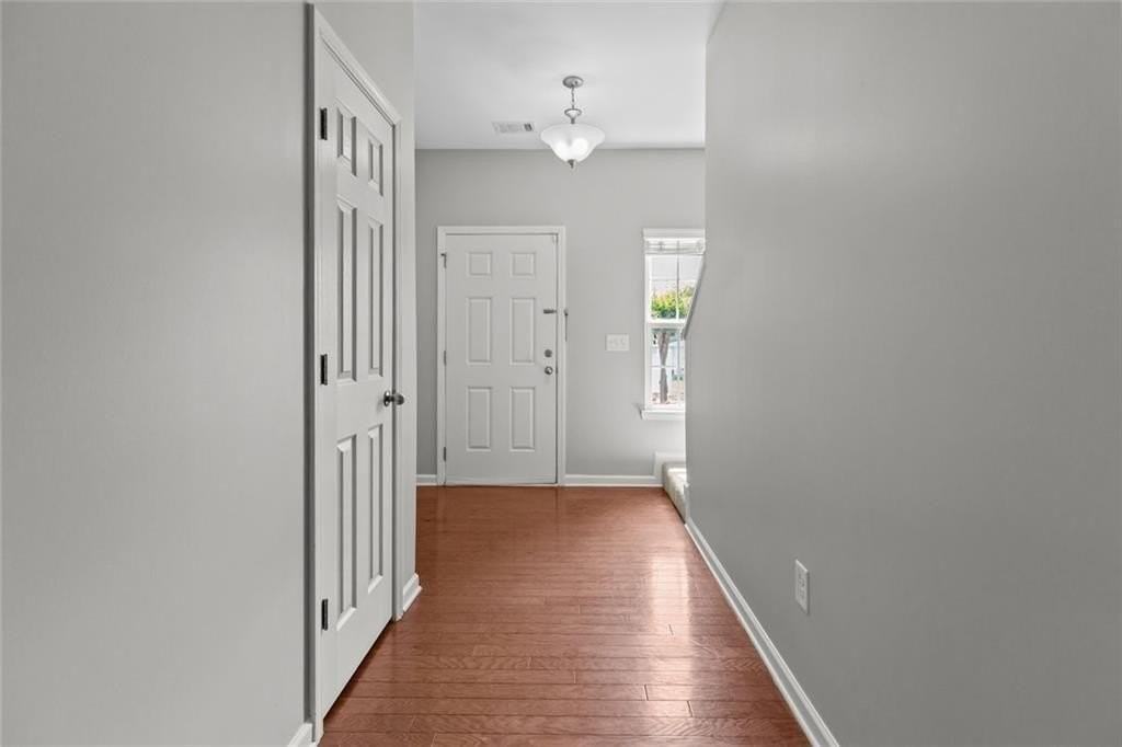 5612 Moresby Ct - Photo 3 of 33