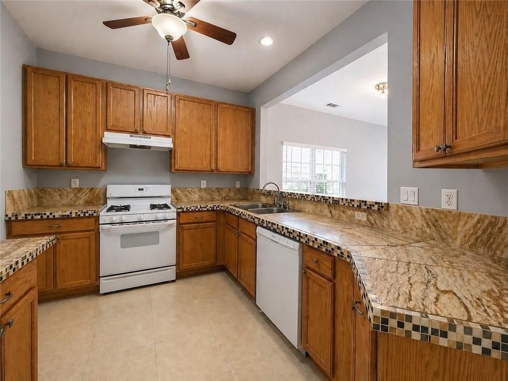 1563 Rachels Rdg Nw - Photo 4 of 14