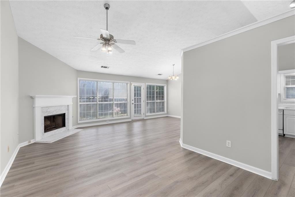 2110 Racquet Club Cir - Photo 2 of 44