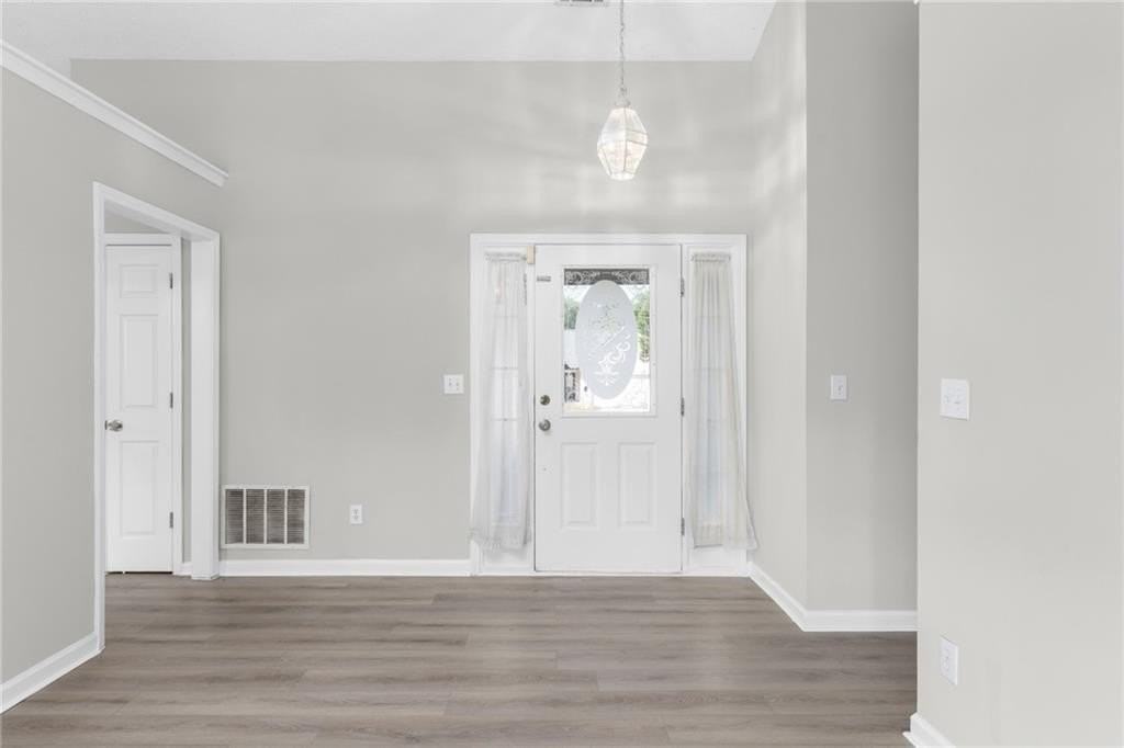 2110 Racquet Club Cir - Photo 5 of 44