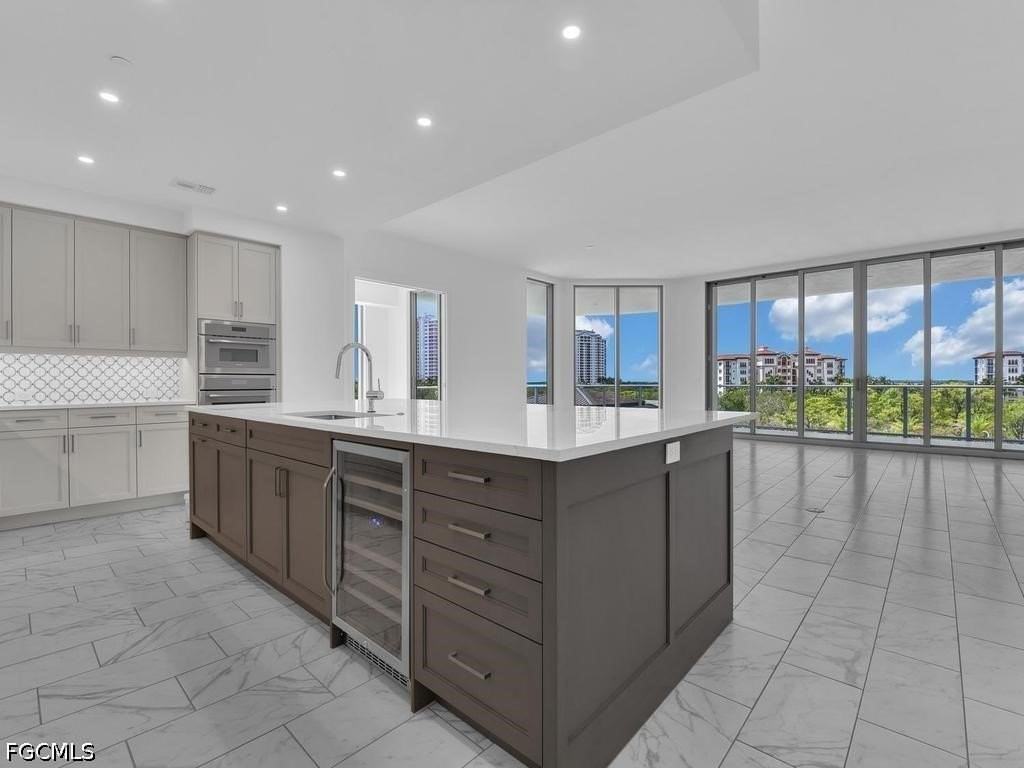 4810 Pelican Colony Blvd #401 - Photo 7 of 36