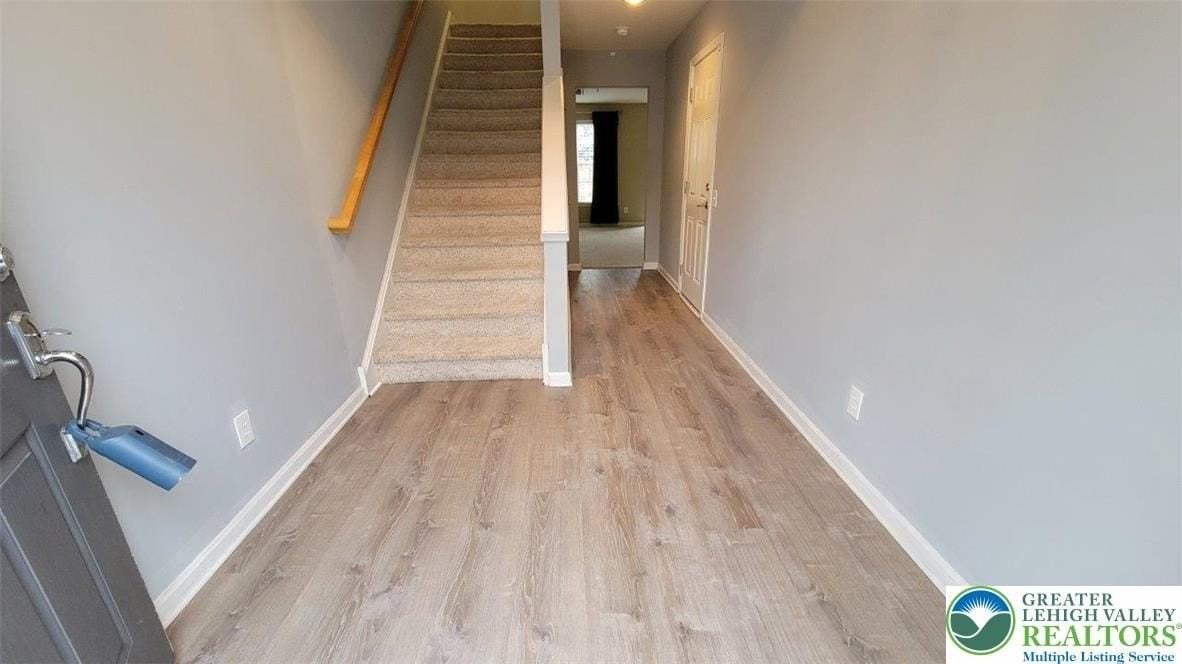 8486 Putnam Ct - Photo 2 of 18