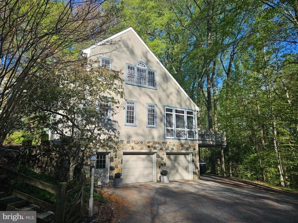 14 Barberry Ln - Photo 3 of 33