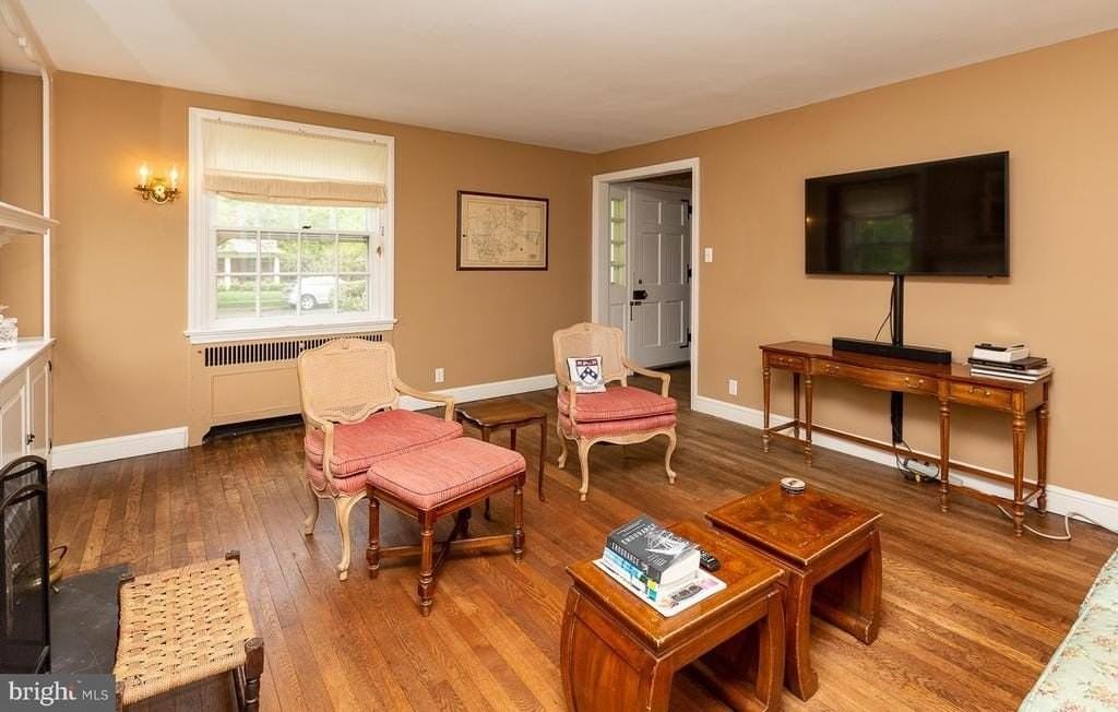 515 Manor Rd - Photo 6 of 25