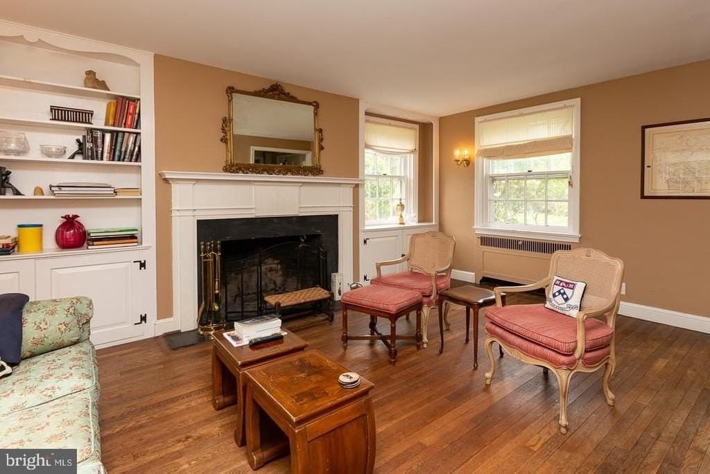 515 Manor Rd - Photo 7 of 25