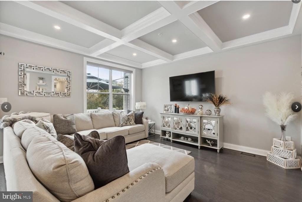 514 Coates Ln - Photo 5 of 15