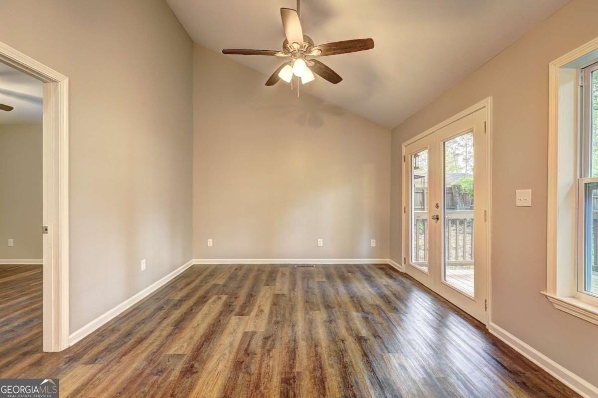 641 Ragsdale Rd - Photo 6 of 49