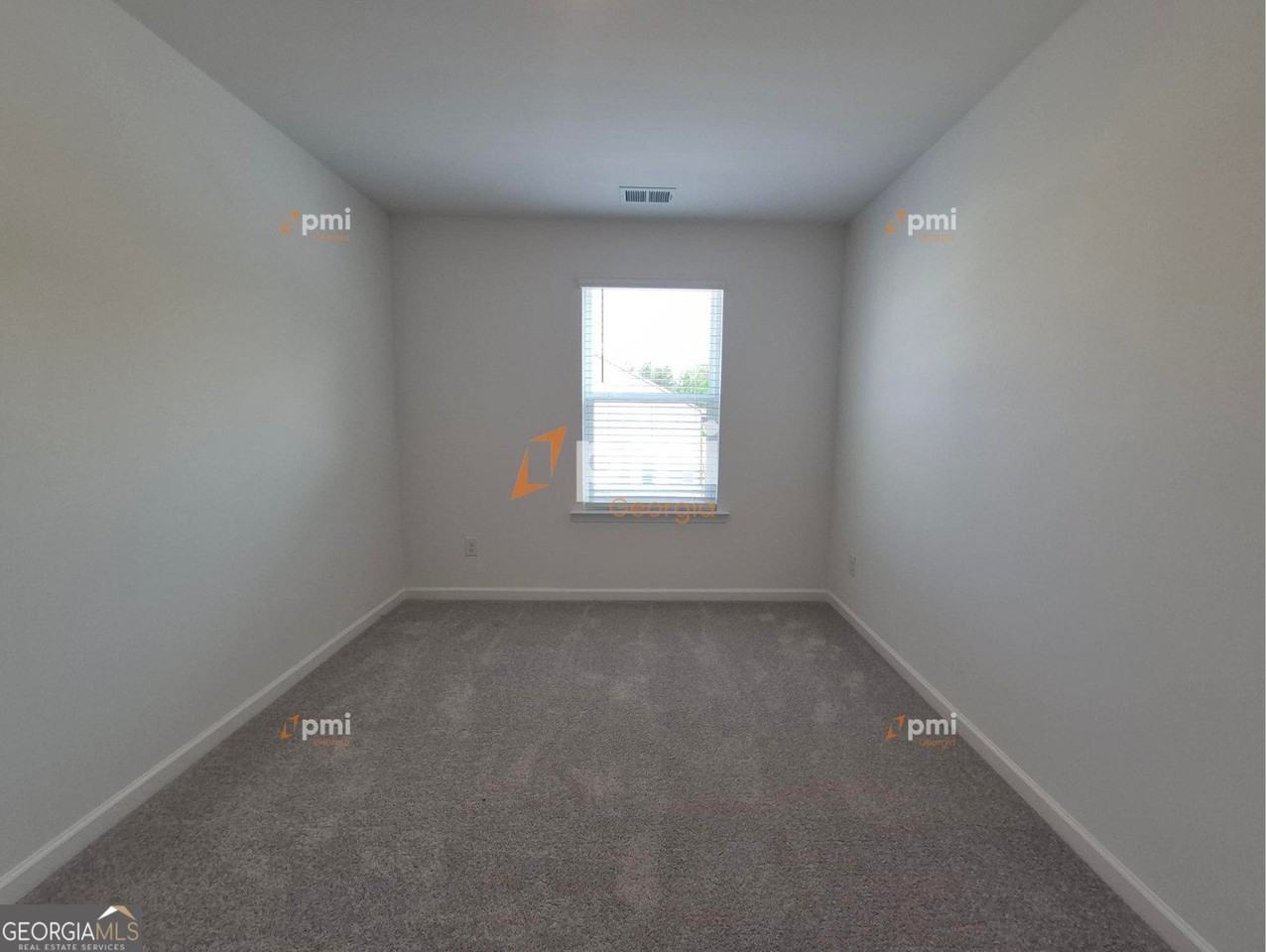 140 Hazel Dr - Photo 6 of 18