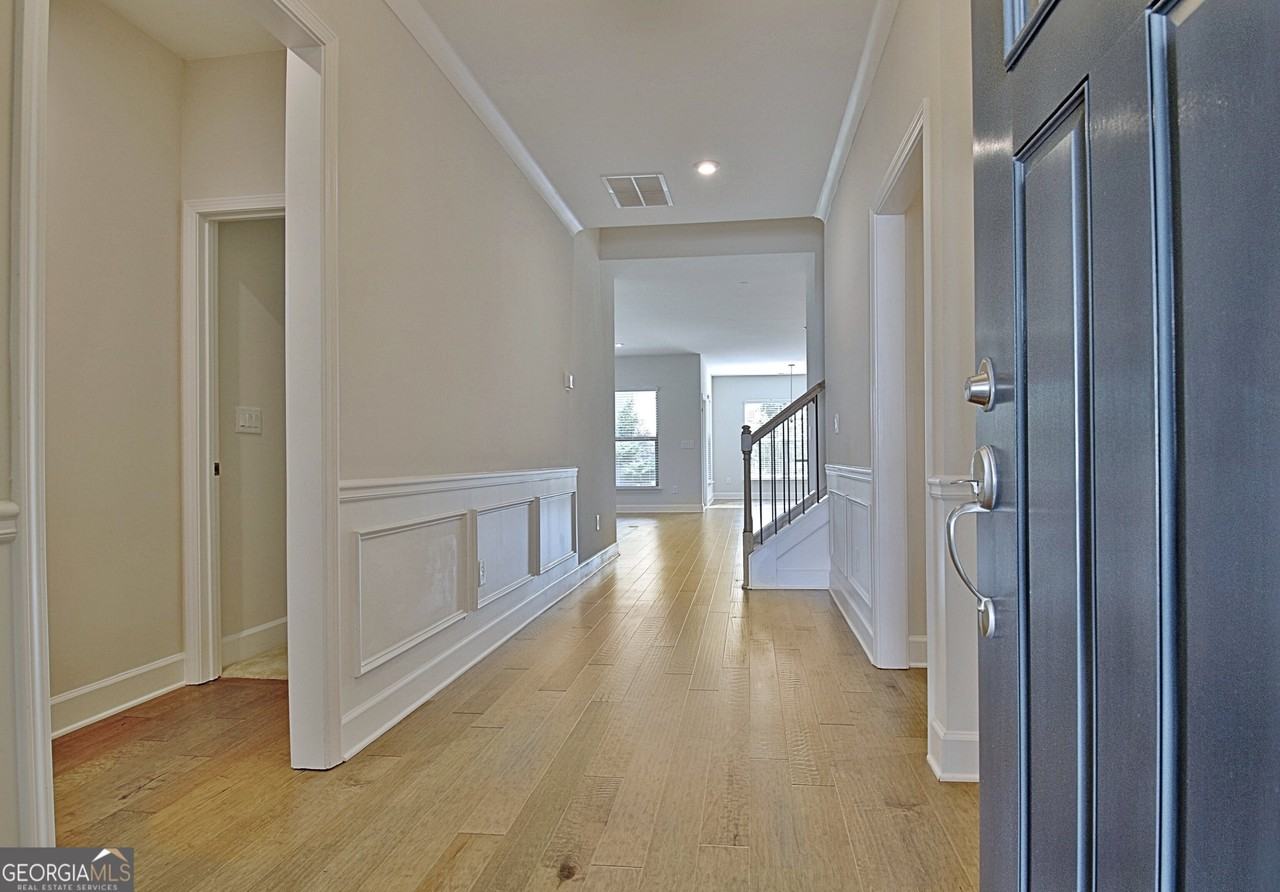 416 Southbridge Pass - Photo 3 of 50