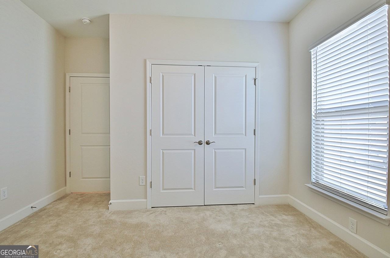 416 Southbridge Pass - Photo 7 of 50