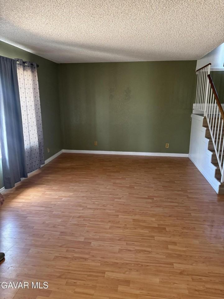 5320 E Avenue R11 - Photo 6 of 19