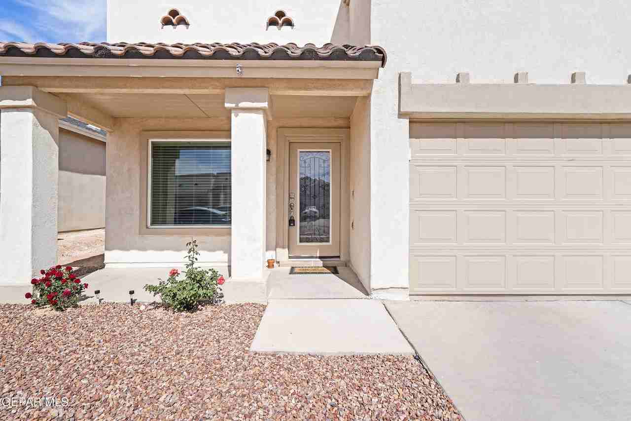 5128 Jennifer Claire Ln - Photo 4 of 32