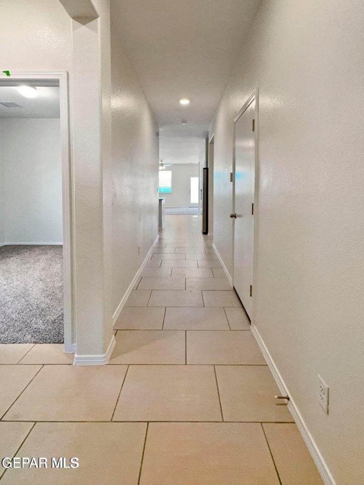 15216 Hunch Ct - Photo 5 of 32