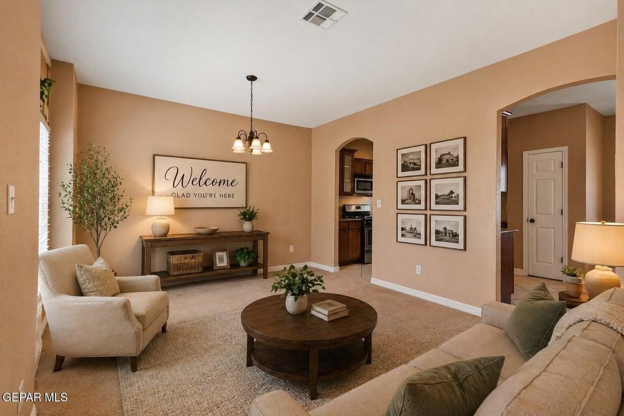 2120 Shreya St - Photo 2 of 15