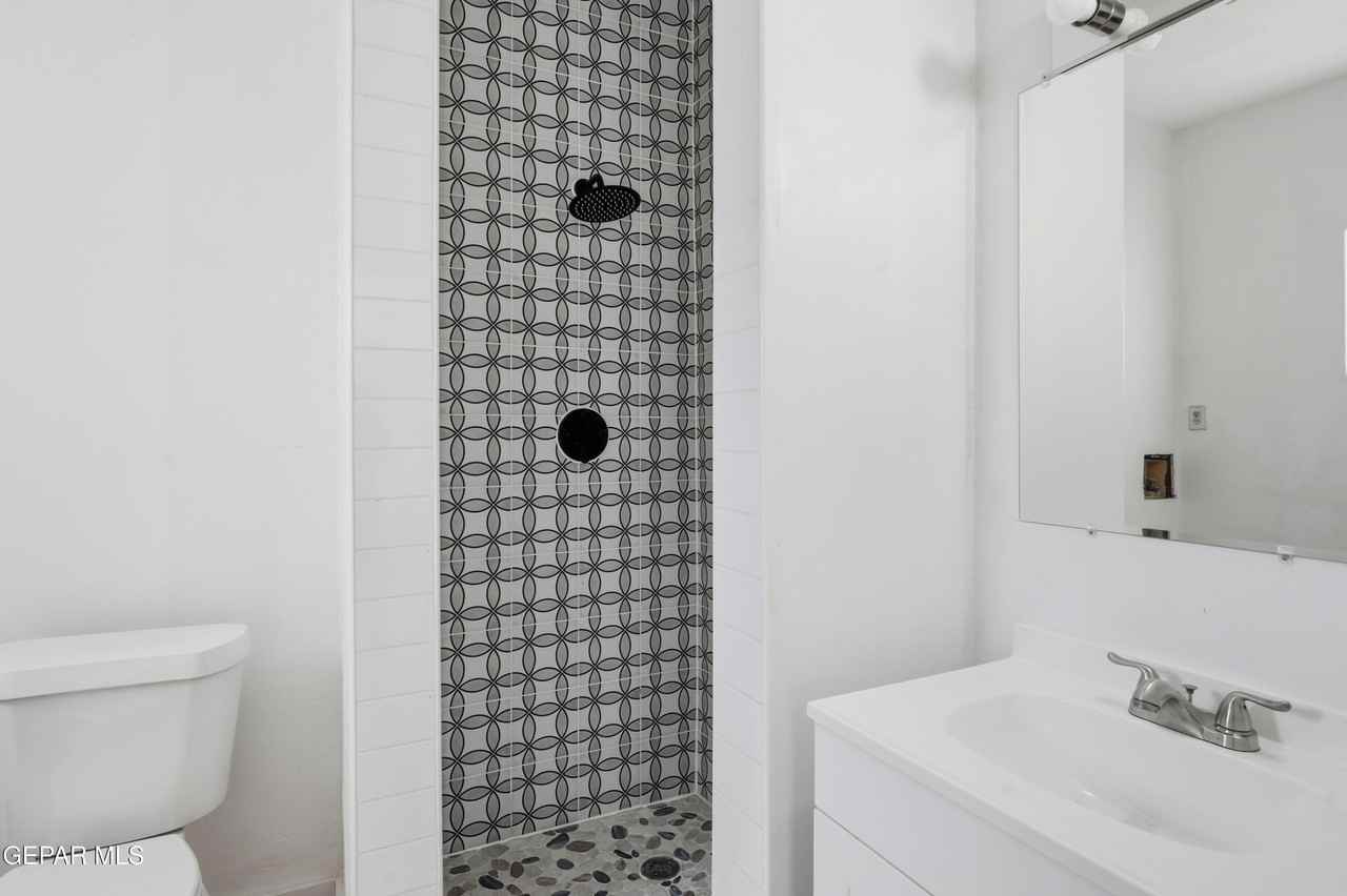 8929 Robert Dr #BACK - Photo 7 of 11