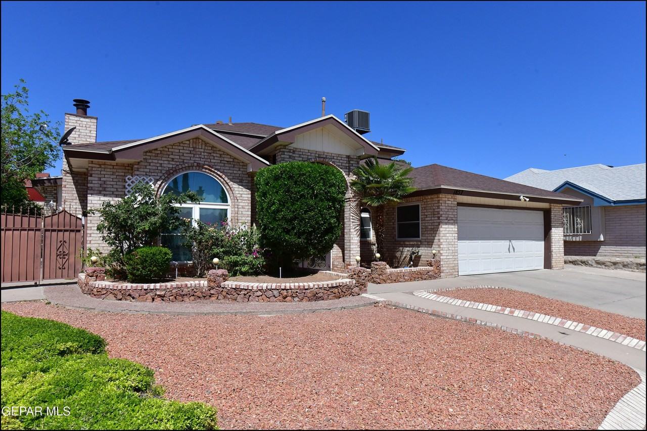 1857 Ralph Janes Pl - Photo 2 of 50